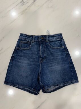 Zara Classic Dark Wash Denim Women's Shorts